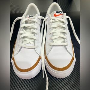 Nike Legacy shoes for boys size 4 brand new!